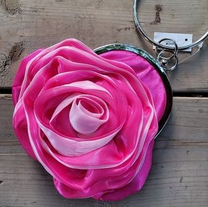 NWT 👛 Barbie Pink Rose Ring Clutch
